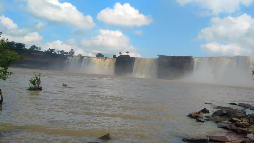 chitrakoot-waterfall-beautiful-view