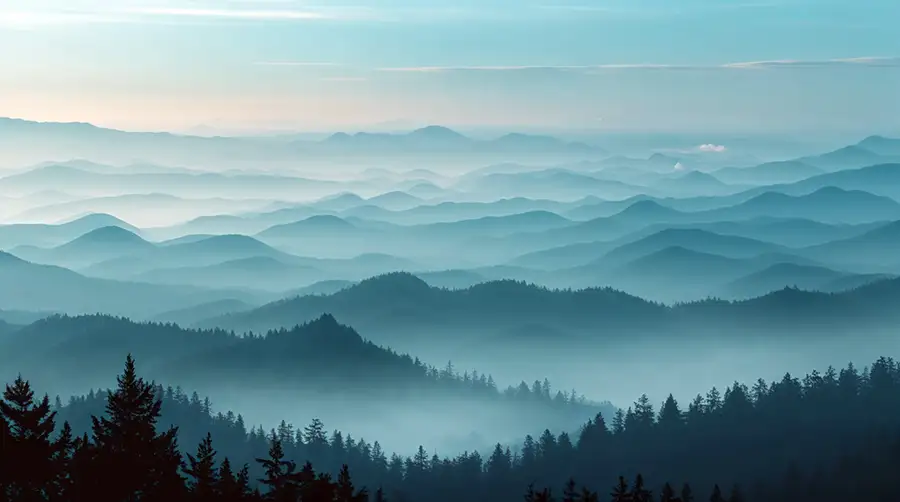breathtaking-view-of-misty-blue-mountains