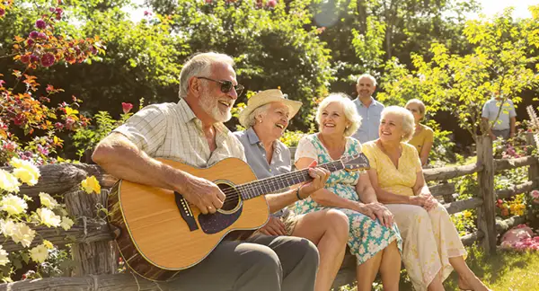 happy-seniors-gather-outdoors