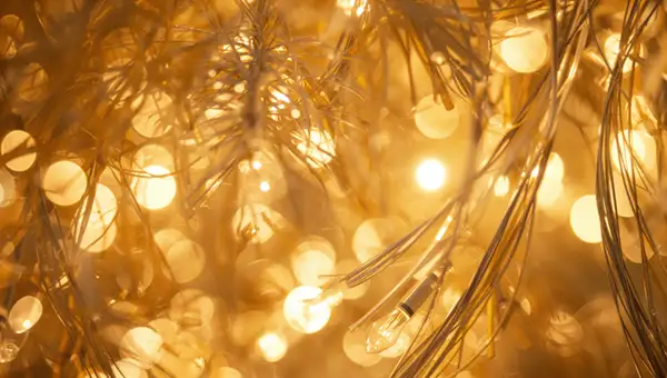 golden-bokeh-lights-background